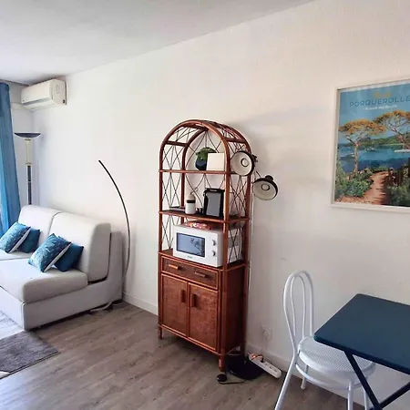 Apartment L'ilot Avec Balcon, Mignon Et Charmant, Un Havre De Paix Au Coeur Du Centre-ville