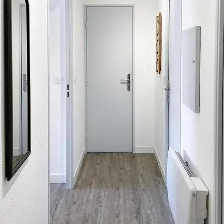 Apartment L'ilot Avec Balcon, Mignon Et Charmant, Un Havre De Paix Au Coeur Du Centre-ville