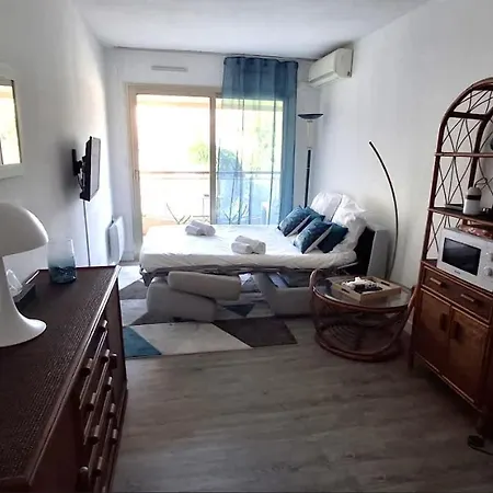 Apartment L'ilot Avec Balcon, Mignon Et Charmant, Un Havre De Paix Au Coeur Du Centre-ville *