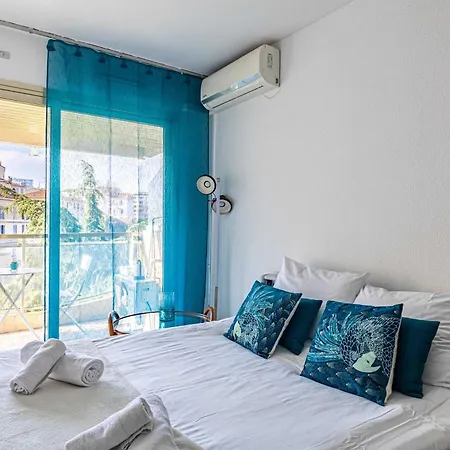 Apartment L'ilot Avec Balcon, Mignon Et Charmant, Un Havre De Paix Au Coeur Du Centre-ville Cannes