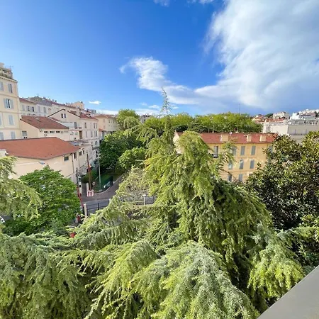 L'ilot Avec Balcon, Mignon Et Charmant, Un Havre De Paix Au Coeur Du Centre-ville Cannes