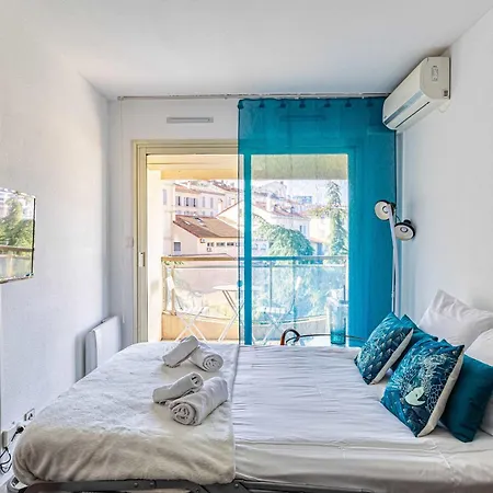 Apartment L'ilot Avec Balcon, Mignon Et Charmant, Un Havre De Paix Au Coeur Du Centre-ville Cannes